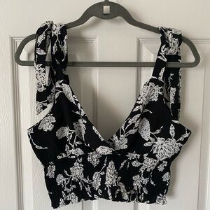 NEW w/o Tag - Pink Lily Crop Tie Tank Top Size XL